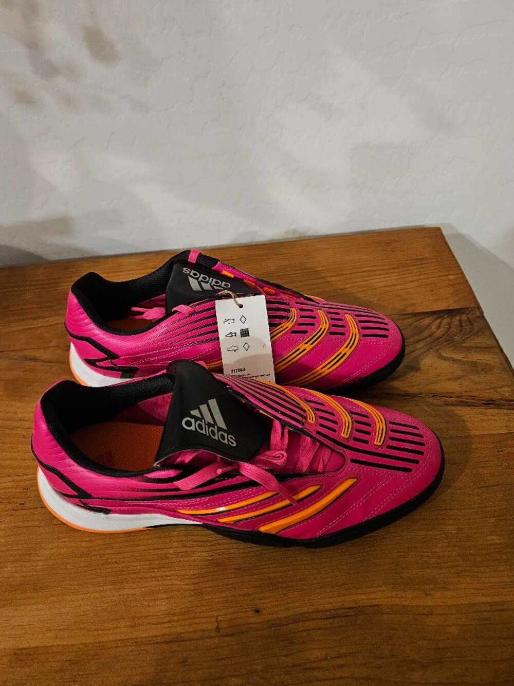 Adidas Predator Sala Shock Unisex US Men size 8.5 Women 9.5 - Picture 2 of 16